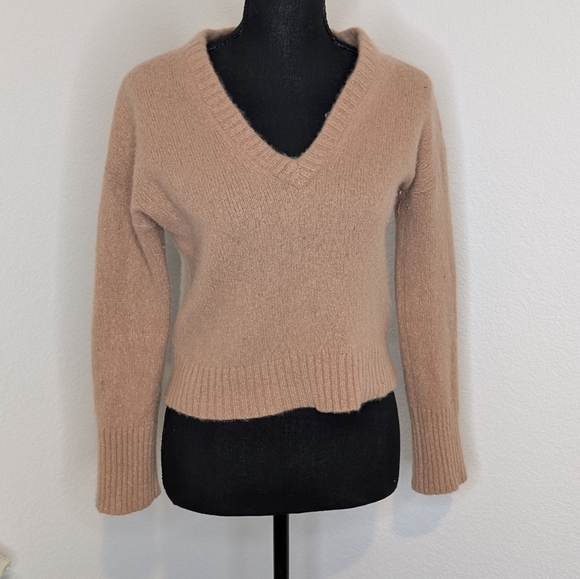 NakedCashmere Sweaters - 💘 NAKEDCASHMERE 100% Cashmere V-Neck Sweater Small Sandy Cropped Neutral Luxe